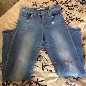Levi’s high rise skinny jeans ..